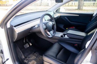 Tesla Model Y Long Range Dual Motor - 9