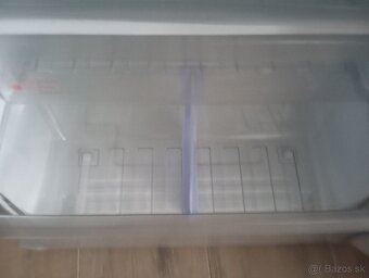 NOVA CENA: SAMSUNG- veľkorozmerna chladnička - 9