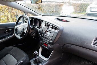 Kia Ceed SW 1.6 GDI - 9