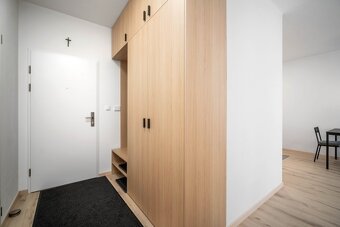 Rínok Rača nová garsónka 40m2 + balkón, s parkovaním - 9