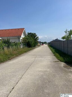 Krásny pozemok na výstavbu RD, 840m2, Hurbanova Ves, okr. Se - 9