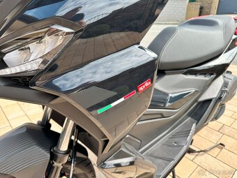 Aprilia SR GT 125 - 9