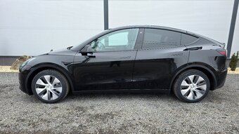 Tesla Model Y Dual Motor Long Range 42tkm rv2023 - 9