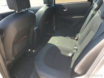 Nissan QASHQAI  1,6dCi  4x4 - 9