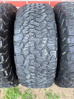 Predám 4x offroad pneu 315/70 r17 315/70/17 4x4 R17 SUV M+S - 9