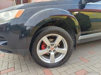MITSUBISHI OUTLANDER 2,0 TDI 4x4 2007 - 9