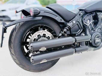 Indian Scout Rogue s výfukmi Jekkil&Hyde iba 418 km  - 9