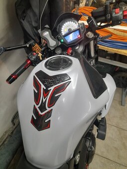 Kawasaki ER-6n ABS – TOP STAV – r. 2012 - 9