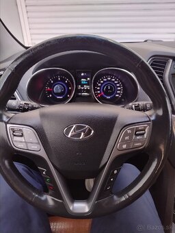 Hyundai Santa fe Grand - 9