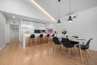 Moderný, zariadený 4-izbový dom - inteligentná domácnosť vo  - 9