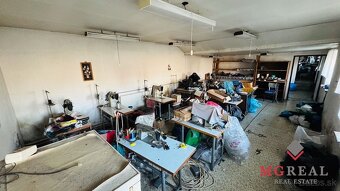 Na predaj rodinný dom Malé Uherce vhodný aj na podnikanie - - 9