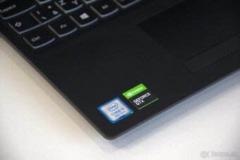 PREDAJ – Herný laptop Lenovo Legion Y-540-15IRH - 9