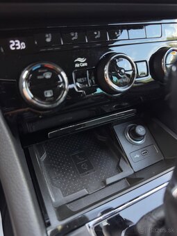 Škoda Superb Combi 2.0 TDI SCR L&K DSG - 9