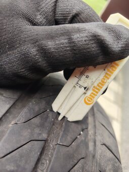 Predám pneu.185/60R15 84H leto Contin. - 9