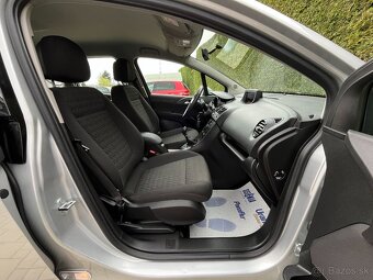 Meriva Benzín -- 93 365 km -- - 9