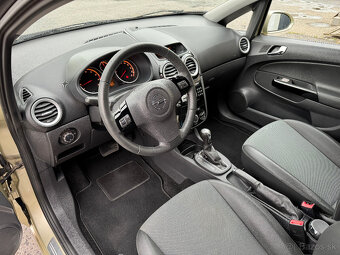 Opel Corsa 1.4 16V Cosmo A/T - 9