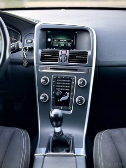 Volvo XC60 D3 Momentum - 9