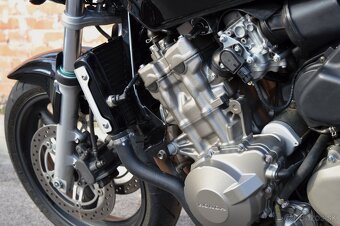 Honda CB600F Hornet - 9