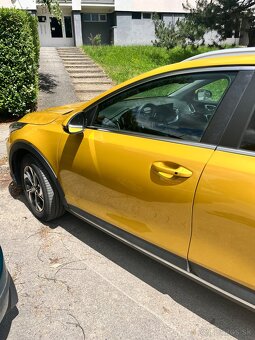 KIA XCeed 1.6 CRDi 136k SCR Gold A/T + doplnková výbava - 9