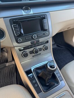 Volkswagen Passat B7 Sedan 1.6 TDI 77 kW – 2011 - 9