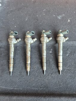 Predám vstrekovacie trisky pre 2.0tdi VW GROUP - BOSH- - 9