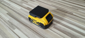 Držiak batérie Dewalt XR 18V model 3 - 9