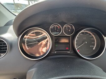 Predám Peugeot 308 cca kabriolet - 9
