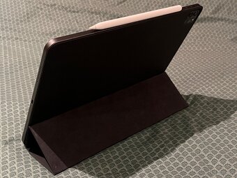 iPad Pro 12,9 5. generácia - 512gb s M1 procesorom - 9