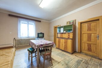 Na predaj rodinný dom v obci Vojka - 9