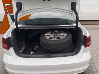 VW Jetta 1.2Tsi Comfortline - 9