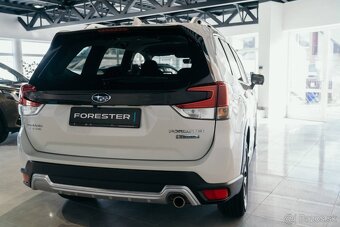 Subaru Forester 2.0i mHEV Style X-Tra Lineartronic - 9