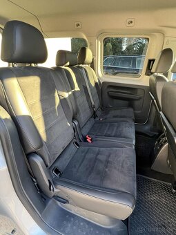 VW Caddy Maxi 2.0 TDI DSG – 7 miest, FULL výbava - 9