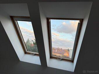 Predam stresne okna FAKRO 7ks - 9