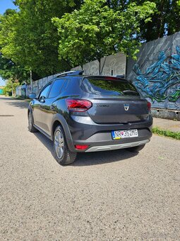 Dacia Sandero Stepway 03/2022 - 9