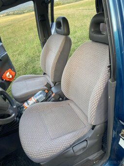 Nissan Terano 2.4 - 9
