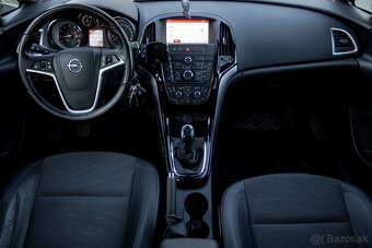 Opel Astra Sport Tourer ST 1.4 Turbo 140k Cosmo - 9