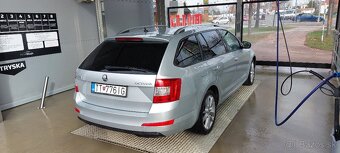 Škoda octavia combi 2.0 TDI - 9