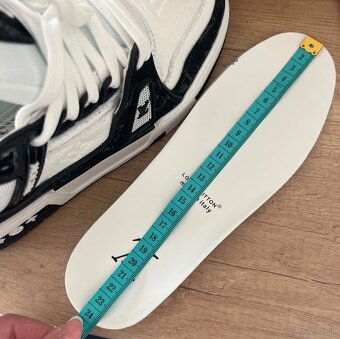 Louis Vuitton botasky - 9