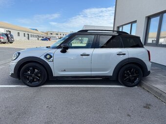 MINI COUNTRYMAN HYBRID ALL4 - 9