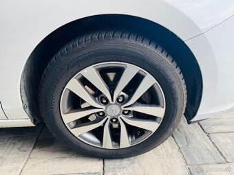 Hundai i30 kombi 1.0 TGDI (88KW) Style-1.MAJITEL ČR - 9