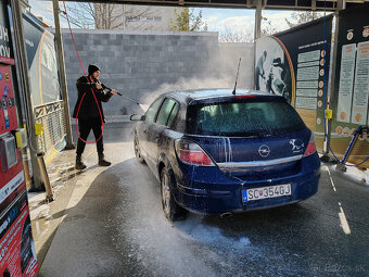 Opel Astra 1.6 Turbo (2009) - 9