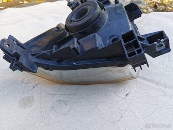 Predné svetlá Nissan X trail - 9