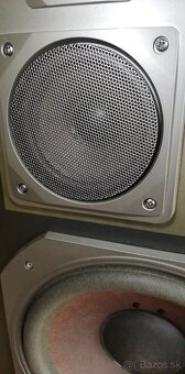 Sanyo model SX-1100 8.om 110W. Max-140W 89dB - 9