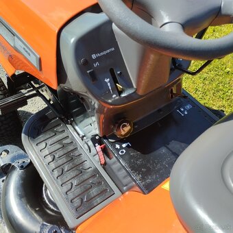 Na predaj Traktorová kosačka Husqvarna CTH172 - 9