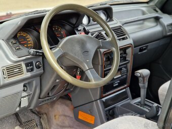 Mitsubishi Pajero Wagon 3.0 GLS A/T - 9