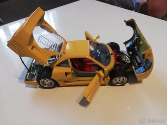 1:18 FERRARI F40 Bburago - 9