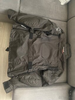 Motorkárska prilba, pas, bunda - 9