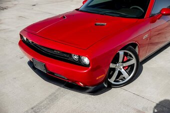 Dodge Challenger SRT8 6.4 MANUÁL 477PS - 9