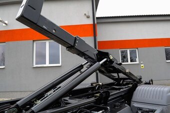 MERCEDES 15T NOVÝ HÁKOVÝ NOSIČ KONTAJNEROV HYDRAULICKÁ RUKA - 9