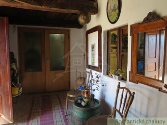 Rozsiahla vinica s historickou chatou v Slovenskom krase - 9